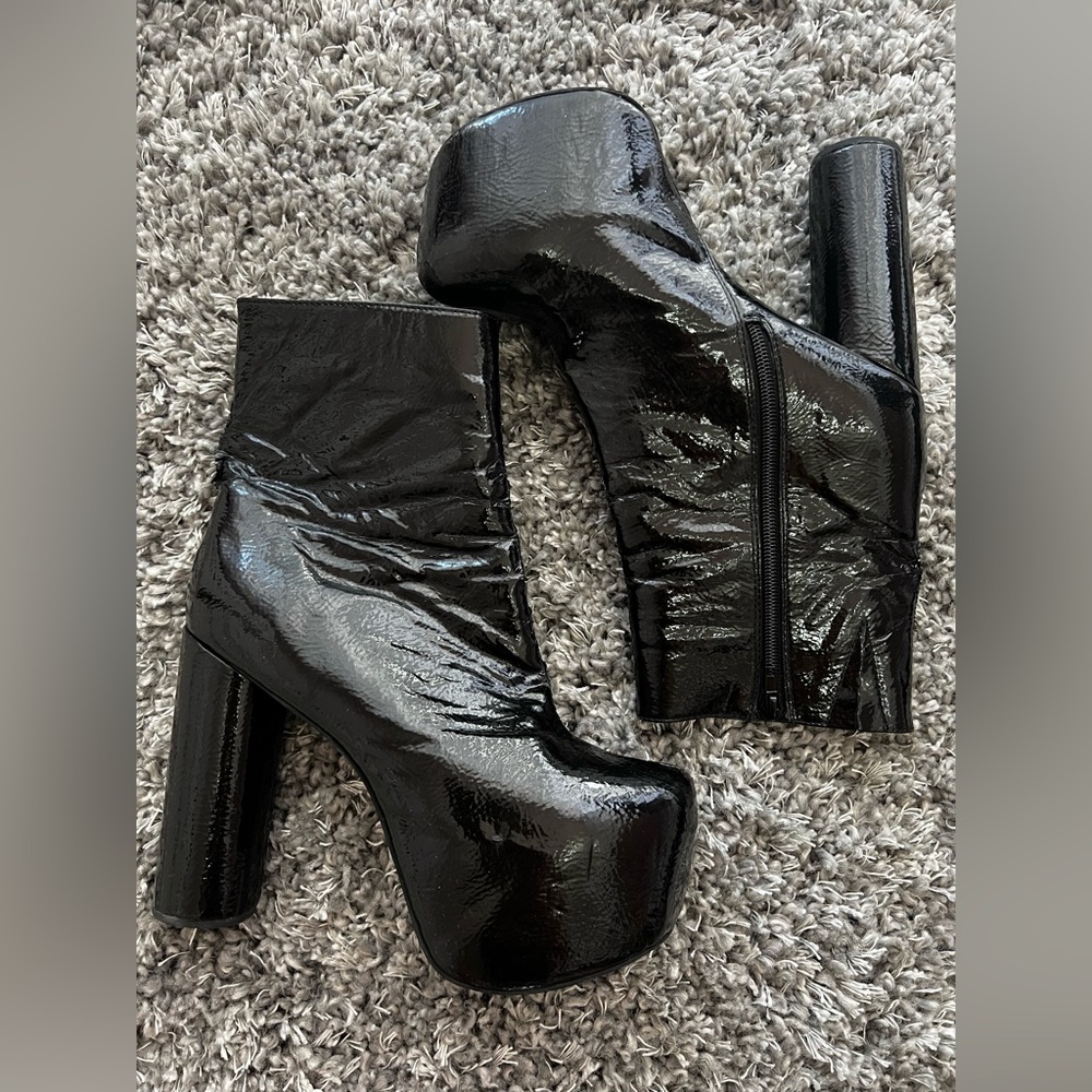 VINTAGE JEFFREY CAMPBELL - PLATFORM BOOTS